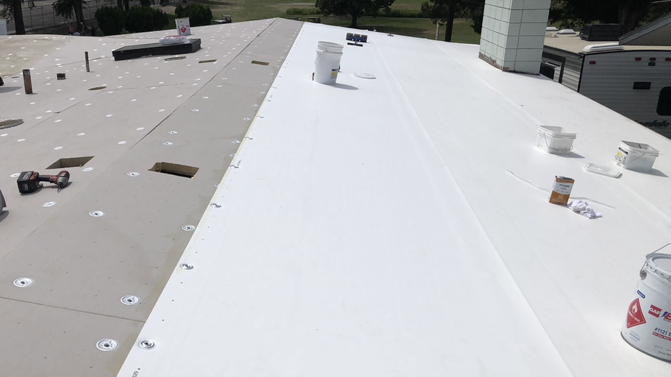 Flats Roofs Installation in Tri-Cities WA